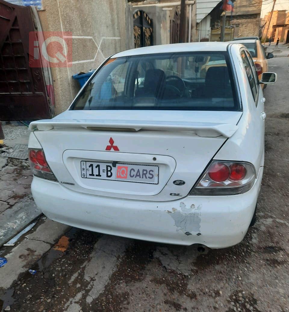 ميتسوبيشي لانسر